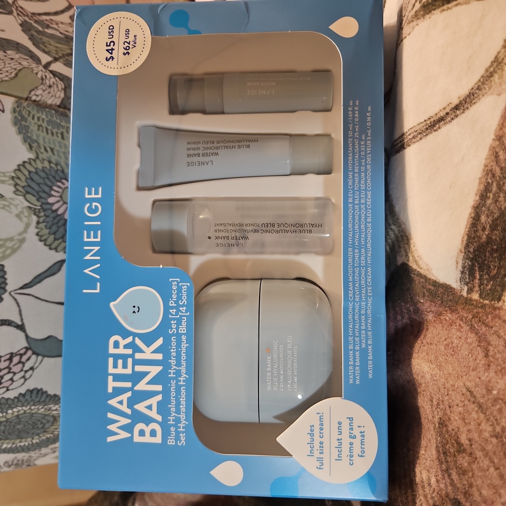 Laniege WATERBANK set